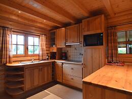 Stavelot Chalet With Garden