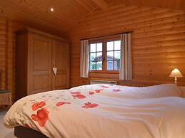 Stavelot Chalet With Garden