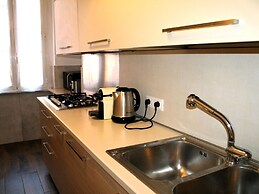 Spacious Apartment in Rome near Sea