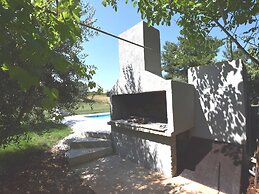 Modern Pool Apartment in Banjole