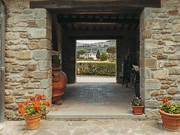 Chalet With Pool in Cortona