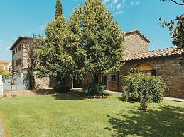 Chalet With Pool in Cortona