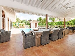 Villa With Poolside Terrace