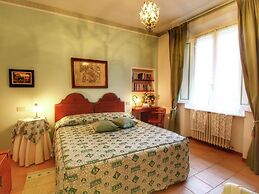 Tuscan Landscape Farmhouse