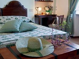Tuscan Landscape Farmhouse