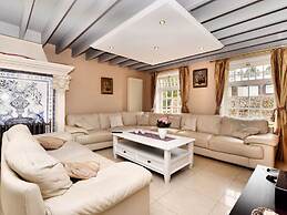 Durbuy Luxe Villa With Pool