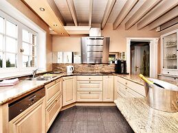 Durbuy Luxe Villa With Pool
