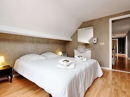 Durbuy Luxe Villa With Pool