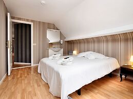 Durbuy Luxe Villa With Pool