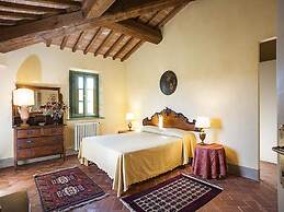 Villa in Tuscany Near Medieval Ghizzano