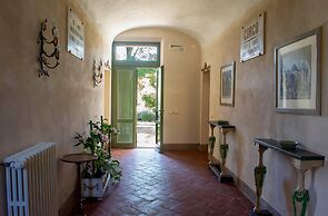 Villa in Tuscany Near Medieval Ghizzano