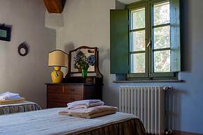 Villa in Tuscany Near Medieval Ghizzano