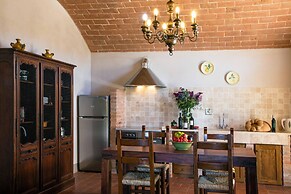 Villa in Tuscany Near Medieval Ghizzano