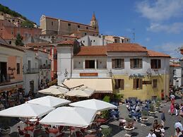 Bungalow in Maratea With Pool Near Beach