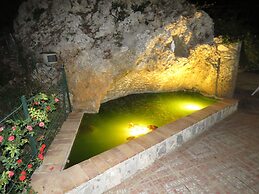 Bungalow in Maratea With Pool Near Beach