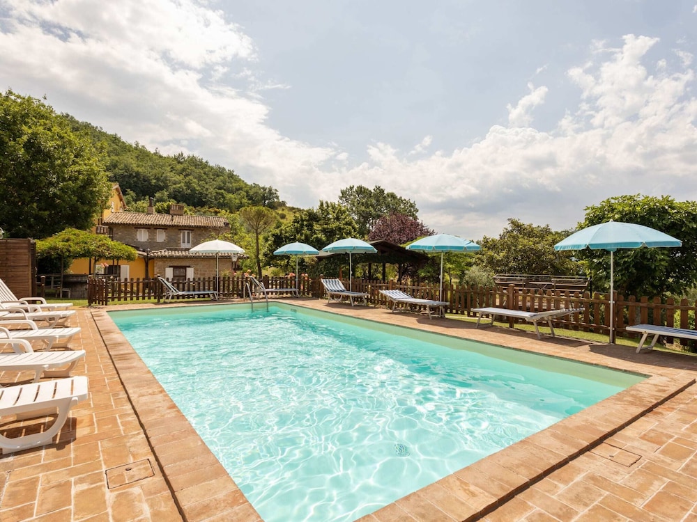 Holiday Home in Assisi With Pool & Nature
