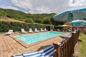 Holiday Home in Assisi With Pool & Nature