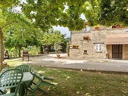 Holiday Home in Assisi With Pool & Nature