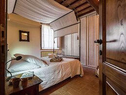 Villa in Cortona With Private Pool