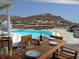 Villa in Mykonos With Sea View and Pool