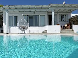 Villa in Mykonos With Sea View and Pool