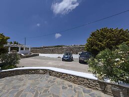 Villa in Mykonos With Sea View and Pool