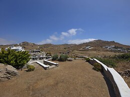 Villa in Mykonos With Sea View and Pool