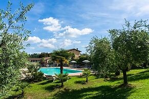 Secluded Mansion in Perugia with Hot Tub