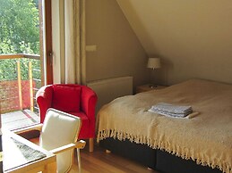Spacious Hill-view Villa