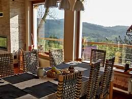 Spacious Hill-view Villa