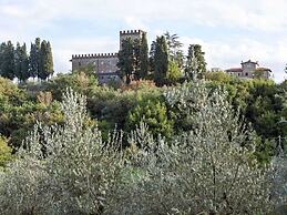 Rustic Getaway in Tuscan Hills