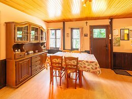 Charming Chalet in Vielsalm