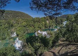 Apartment by the Beach in Dalmatia