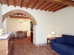 Villa in Cortona With Pool & Garden