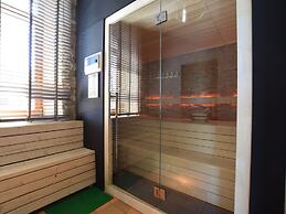 Group Villa With Pool & Sauna