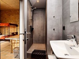 Group Villa With Pool & Sauna