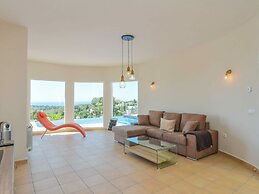 Coastal Villa With Pool
