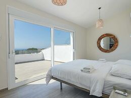 Coastal Villa With Pool