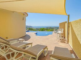 Coastal Villa With Pool
