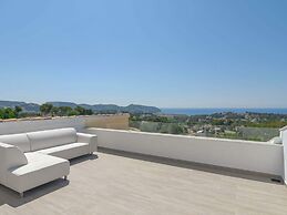 Coastal Villa With Pool