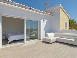 Coastal Villa With Pool