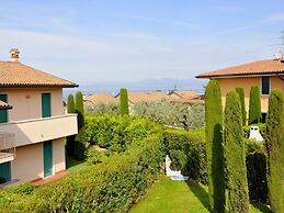 Lazise Lakeside Haven Retreat