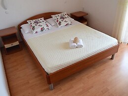 Sea-view Retreat in Celina