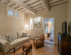 Holiday Home in Cortona With Pool & Valley Views