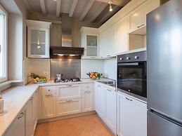 Holiday Home in Cortona With Pool & Valley Views