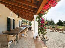Poolside Villa Stay for Groups
