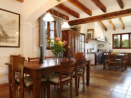 Poolside Villa Stay for Groups
