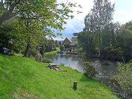 Wohnung in Lichtenhain mit Teich