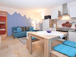 Wohnung in Lichtenhain mit Teich