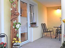 Wohnung in Lichtenhain mit Teich